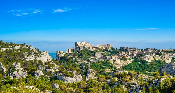 Pourquoi investir dans l'immobilier des Alpilles est une décision intelligente ?